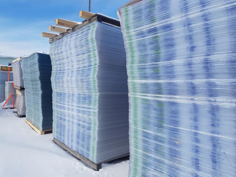 Правильное хранение и погрузка сотового поликарбоната