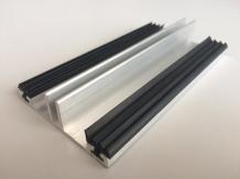 Profil'_alyuminievyj_prizhimnoj_baza