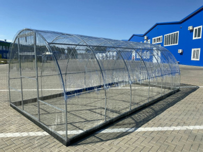 Monolitnyj_profilirovannyj_polikarbonat_cvet_prozrachnyj_dlya_teplic